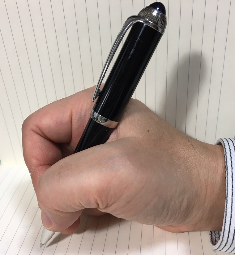 重いボールペンでジェットストリームエッジ0.28mm